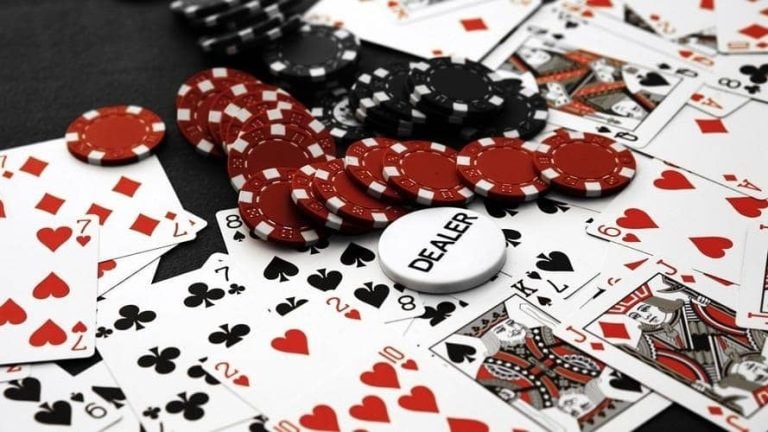 Giao diện game slot trên điện thoại tại 888km